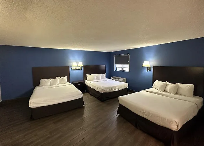 Baymont By Wyndham Motel