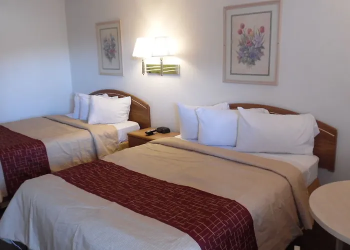Baymont By Wyndham Motel