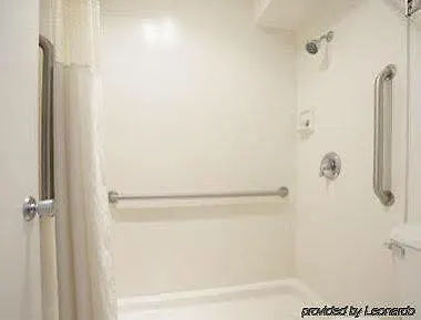 Baymont By Wyndham Motel 2*